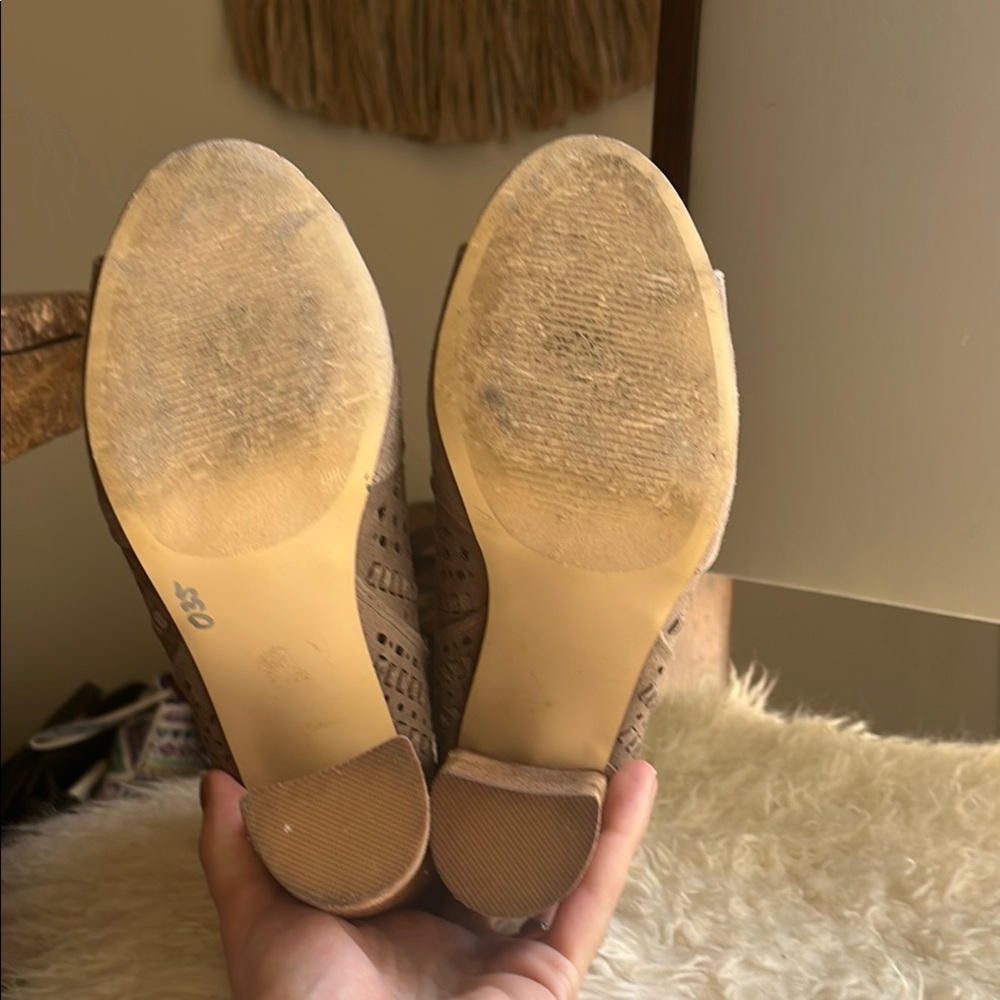 Stylish Tan Peep-Toe Ankle Boots - Picture 4 of 6